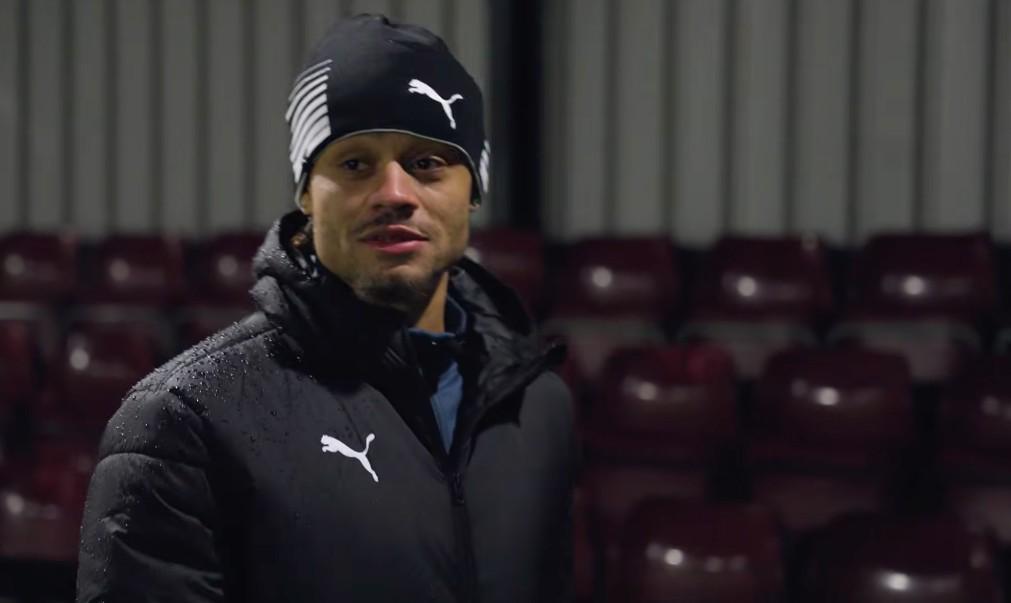 乐鱼app-哈维-西蒙斯：很喜欢阿奇-格雷的踢球方式，他未来会非常出色